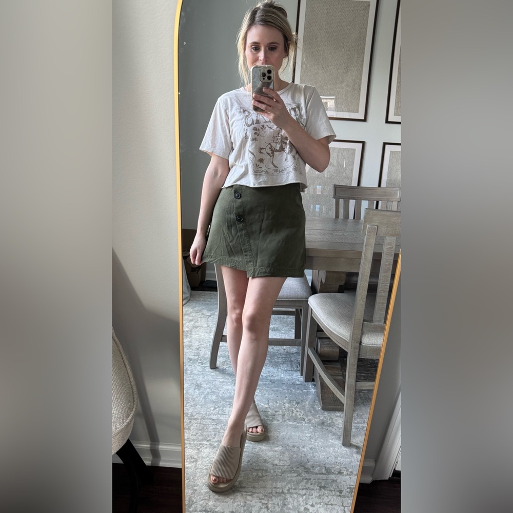 Alter’d State Cream Texas Graphic Crop Top - Picture 7 of 9